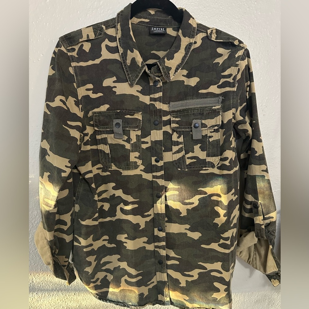 Empyre Camo Button Down Shacket Jacket Large